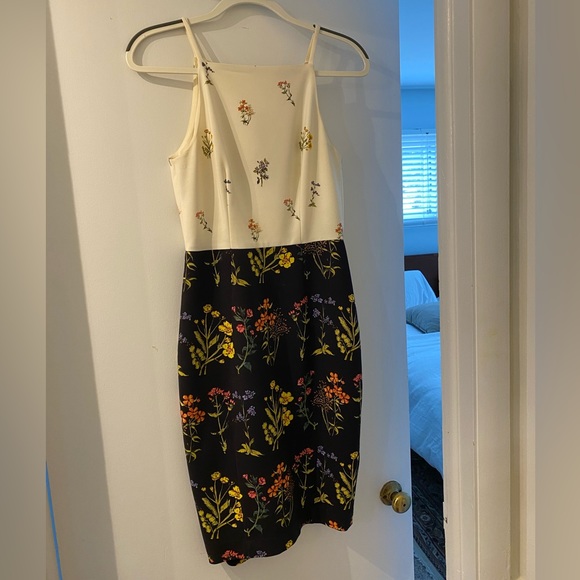 H&M dress - Picture 1 of 3